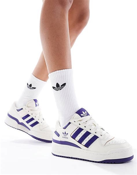 adidas schuhe weiß lila streifen|adidas Originals – Forum Bold – Sneaker mit Streifen in Weiß .